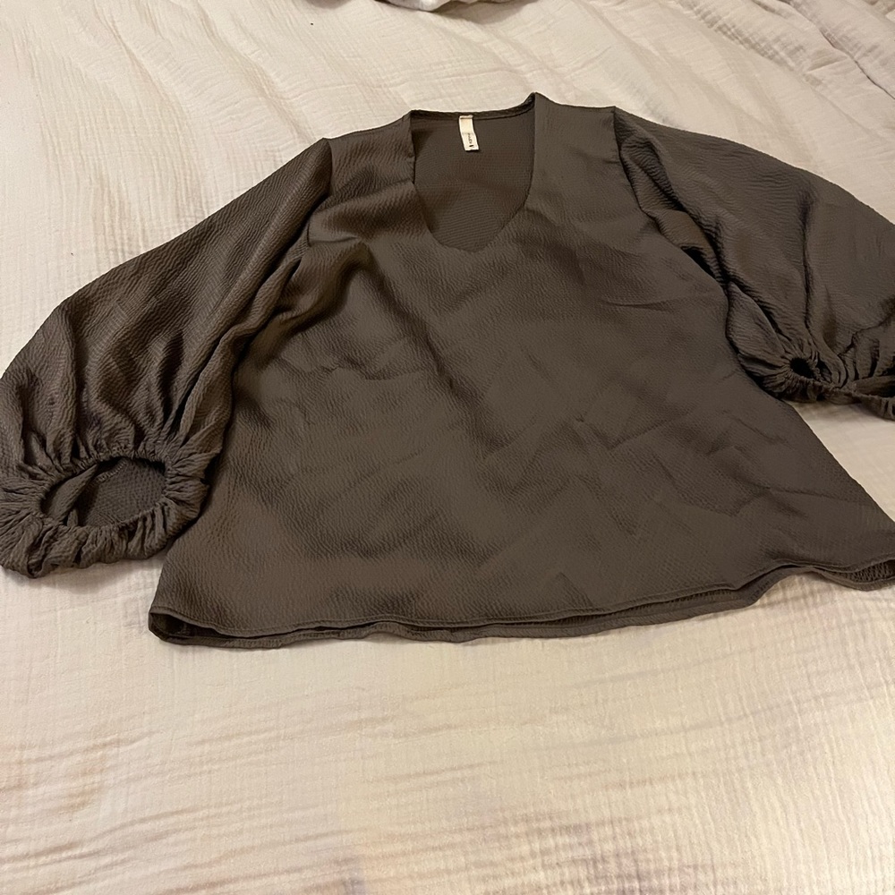 Silky grey three quarter length blouse